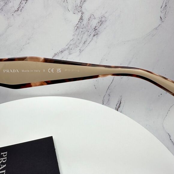 Prada Brown and Cream Sunglasses - Picture 10 of 16